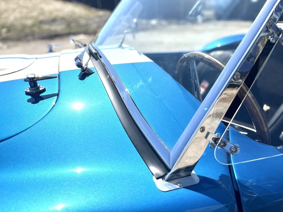 Shelby Cobra Replica - Image 25 of 31