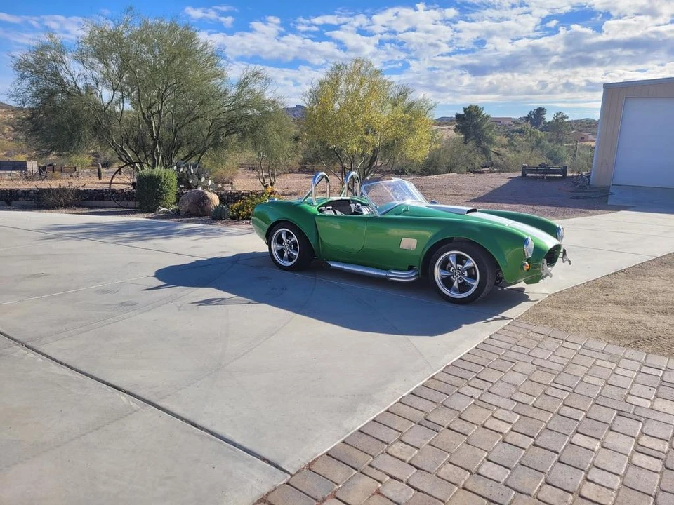 Shelby Cobra Replica - Image 17 of 31