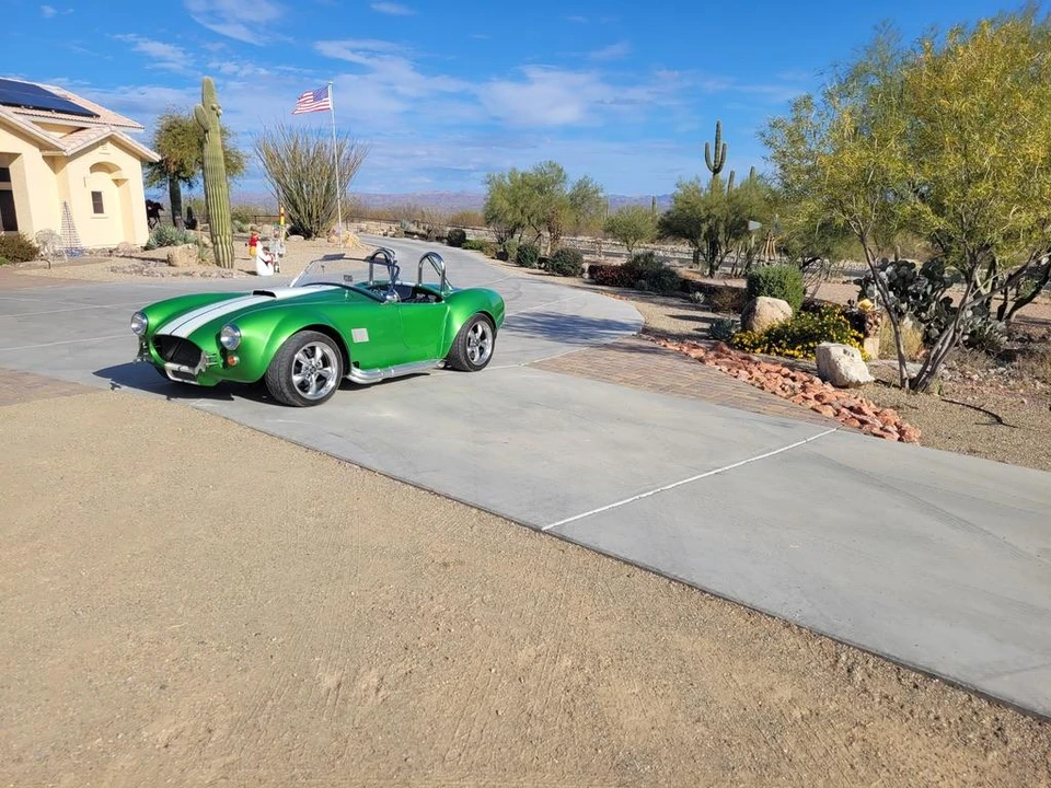 Shelby Cobra Replica - Image 15 of 31
