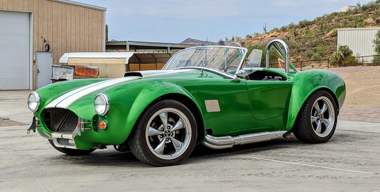 Shelby Cobra Replica - Image 9 of 31