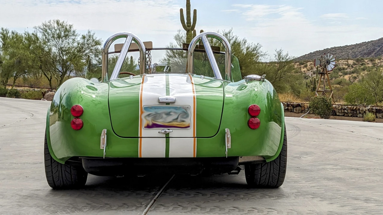 Shelby Cobra Replica - Image 11 of 31