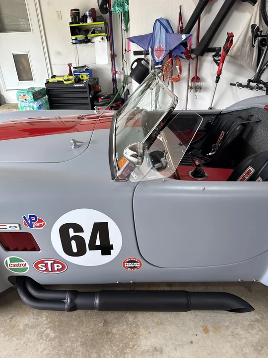 Factory Five Roadster - Image 26 of 31