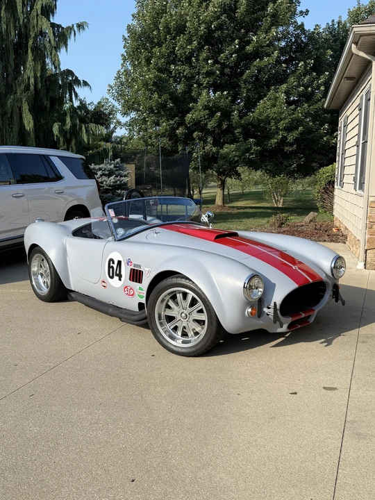 Factory Five Roadster - Image 4 of 31