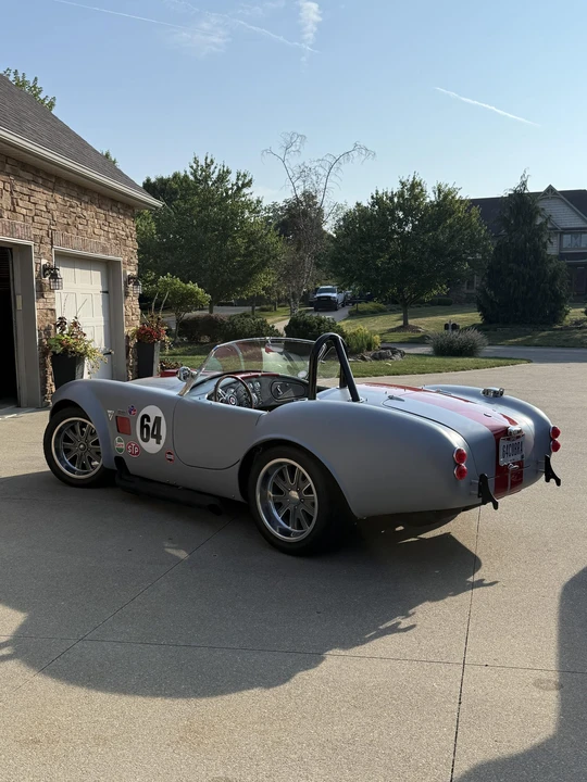 Factory Five Roadster - Image 7 of 31