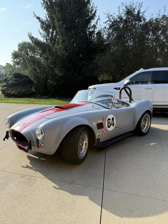 Factory Five Roadster - Image 2 of 31