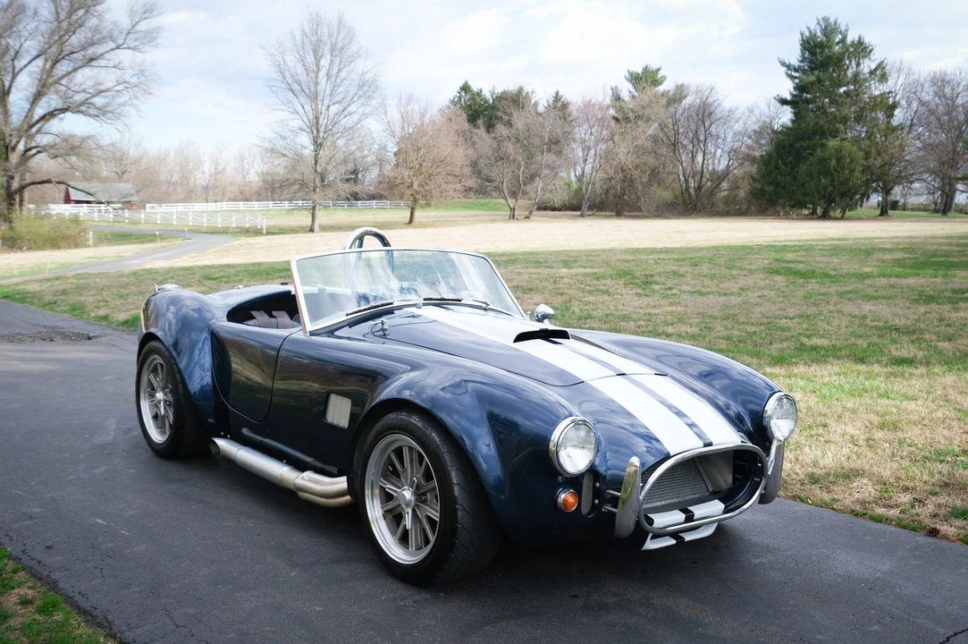 Shelby Cobra Replica - Image 12 of 31