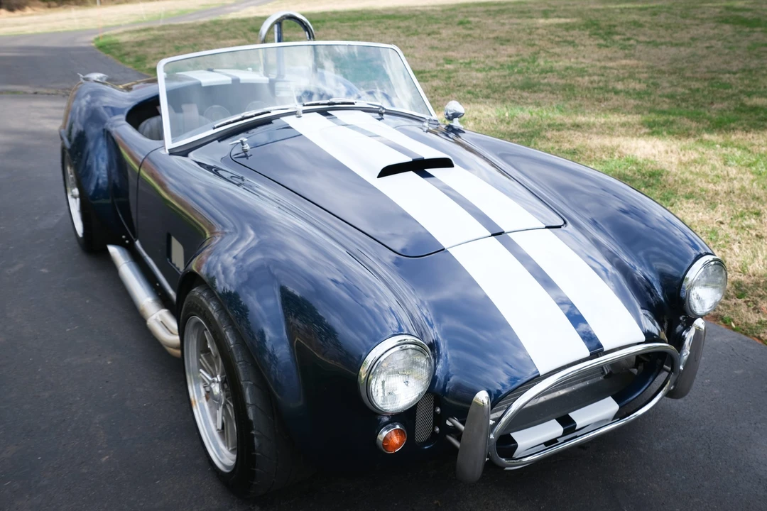 Shelby Cobra Replica - Image 11 of 31