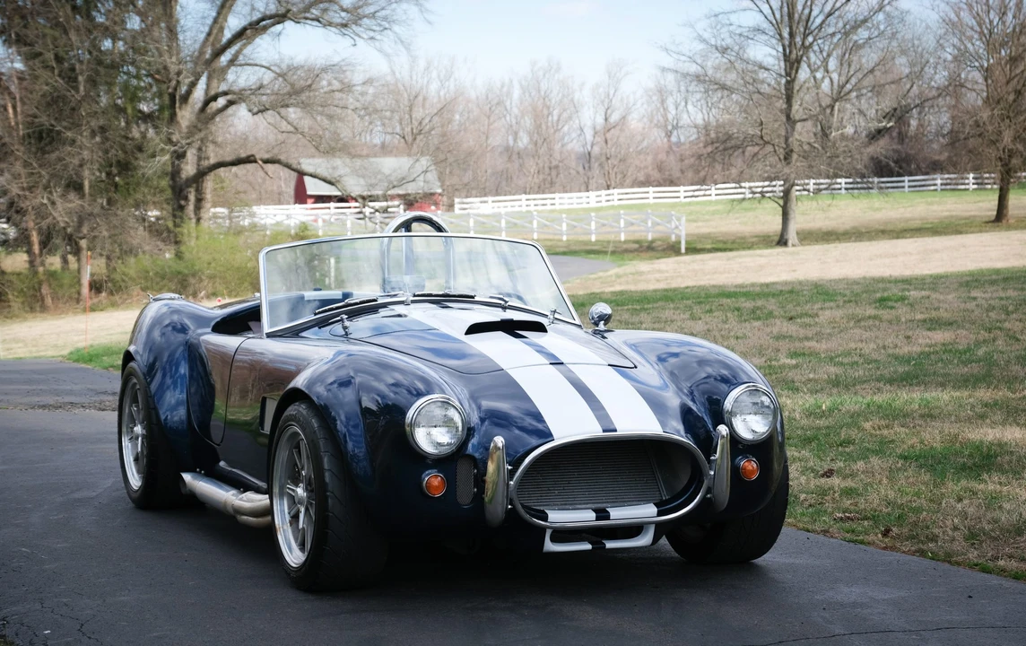 Shelby Cobra Replica - Image 9 of 31