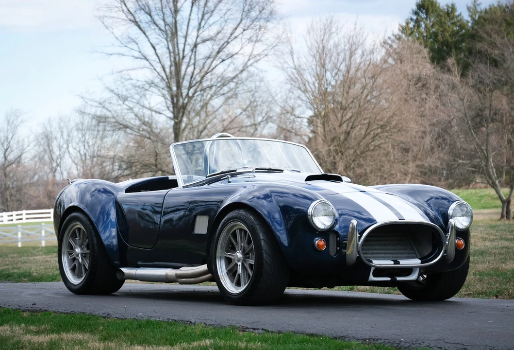 Shelby Cobra Replica - Image 16 of 31