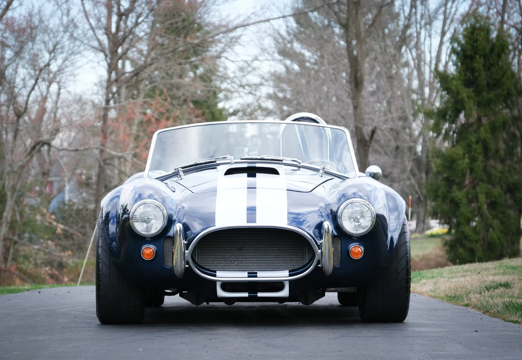 Shelby Cobra Replica - Image 7 of 31