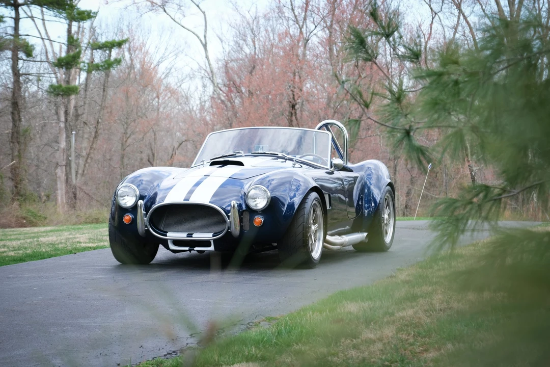 Shelby Cobra Replica - Image 4 of 31