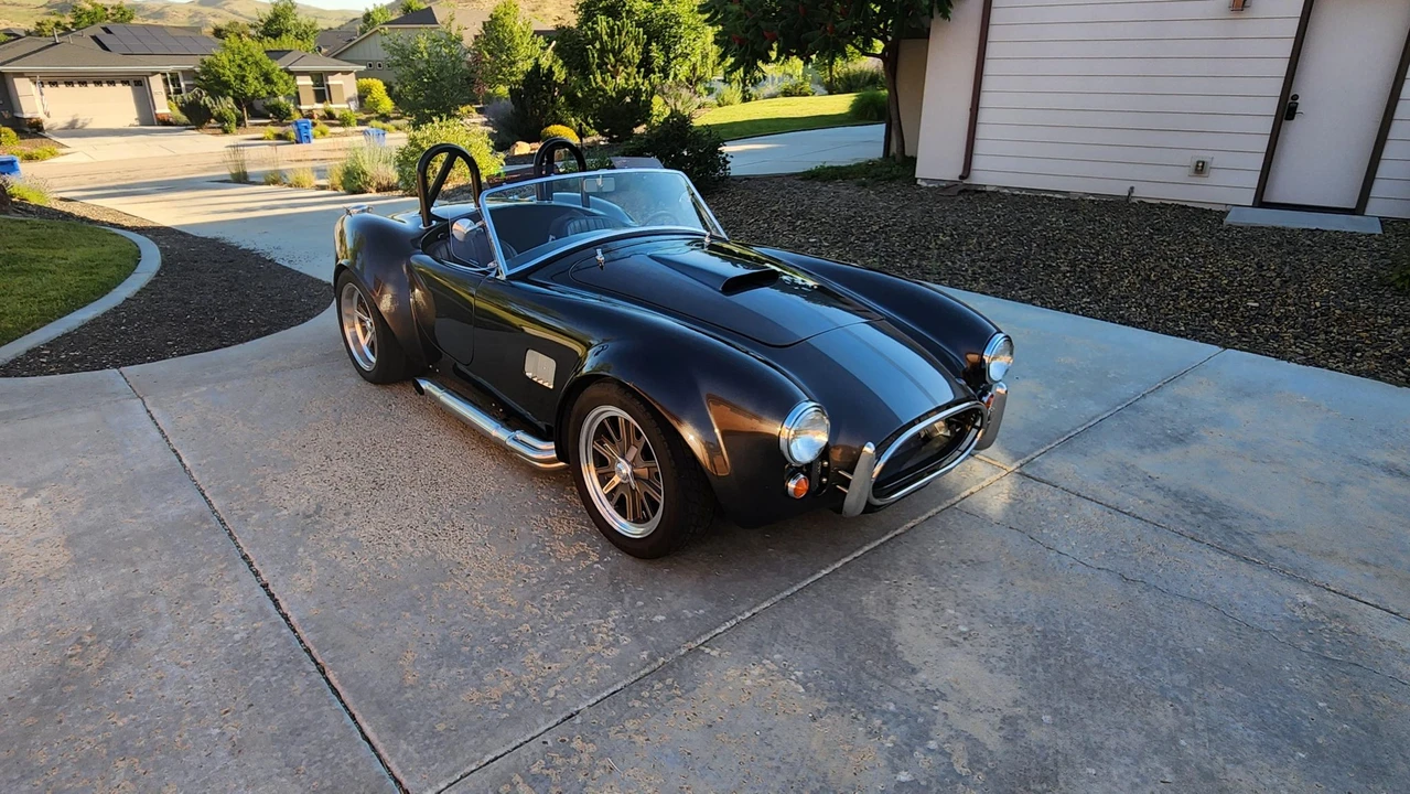 Shelby Cobra Replica - Image 24 of 31