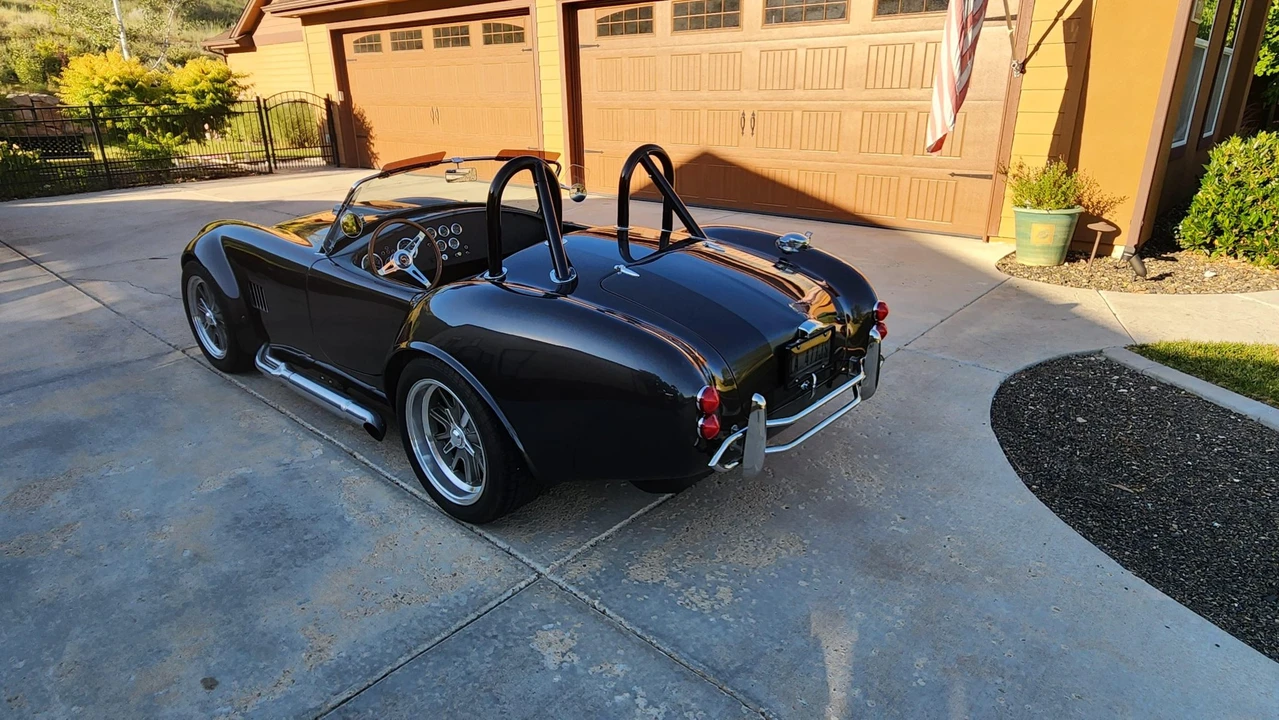 Shelby Cobra Replica - Image 14 of 31