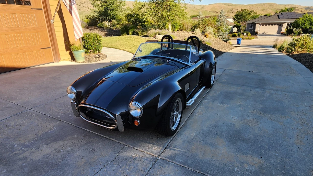 Shelby Cobra Replica - Image 2 of 31
