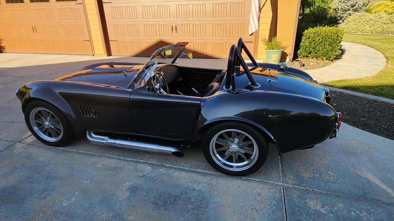 Shelby Cobra Replica - Image 10 of 31