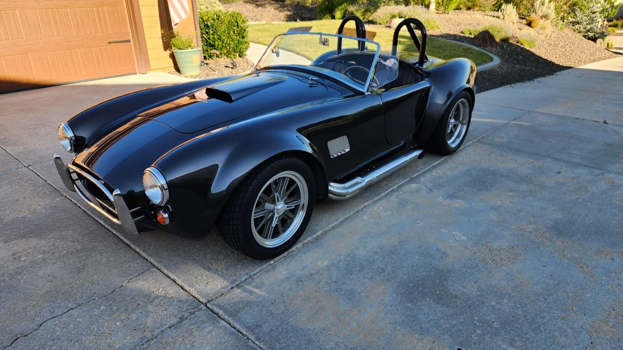 Shelby Cobra Replica - Image 5 of 31