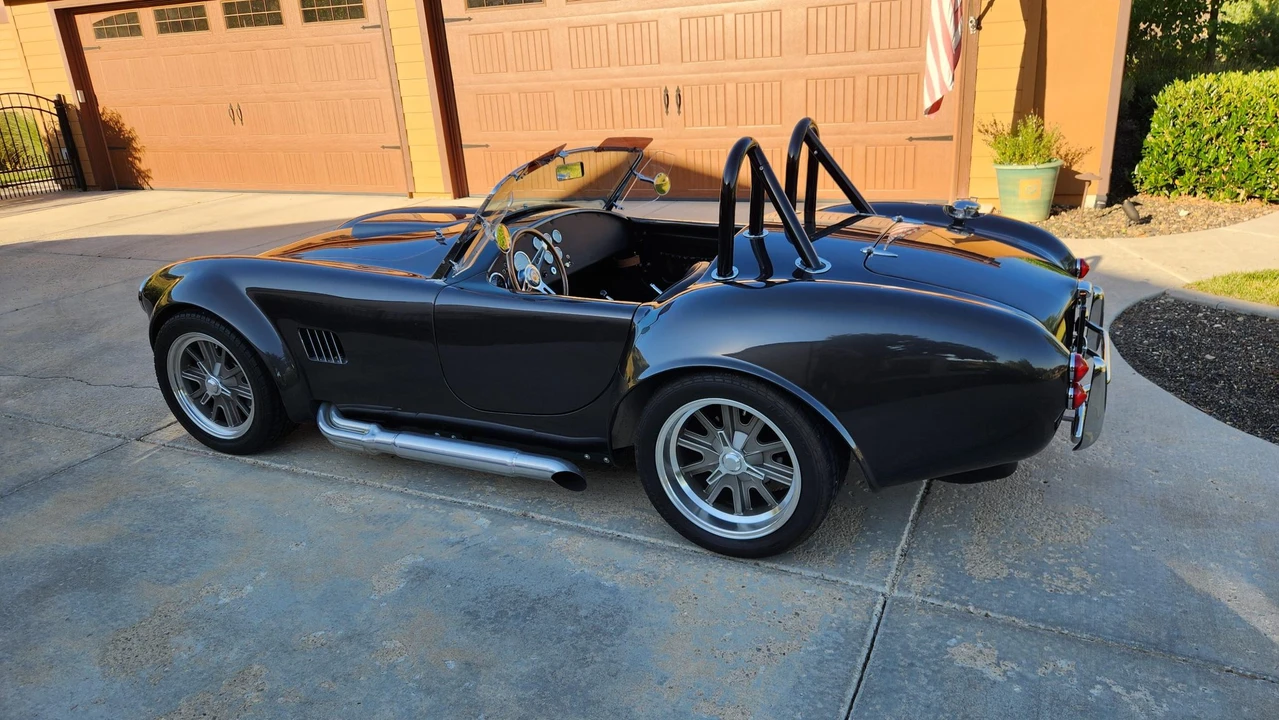 Shelby Cobra Replica - Image 12 of 31