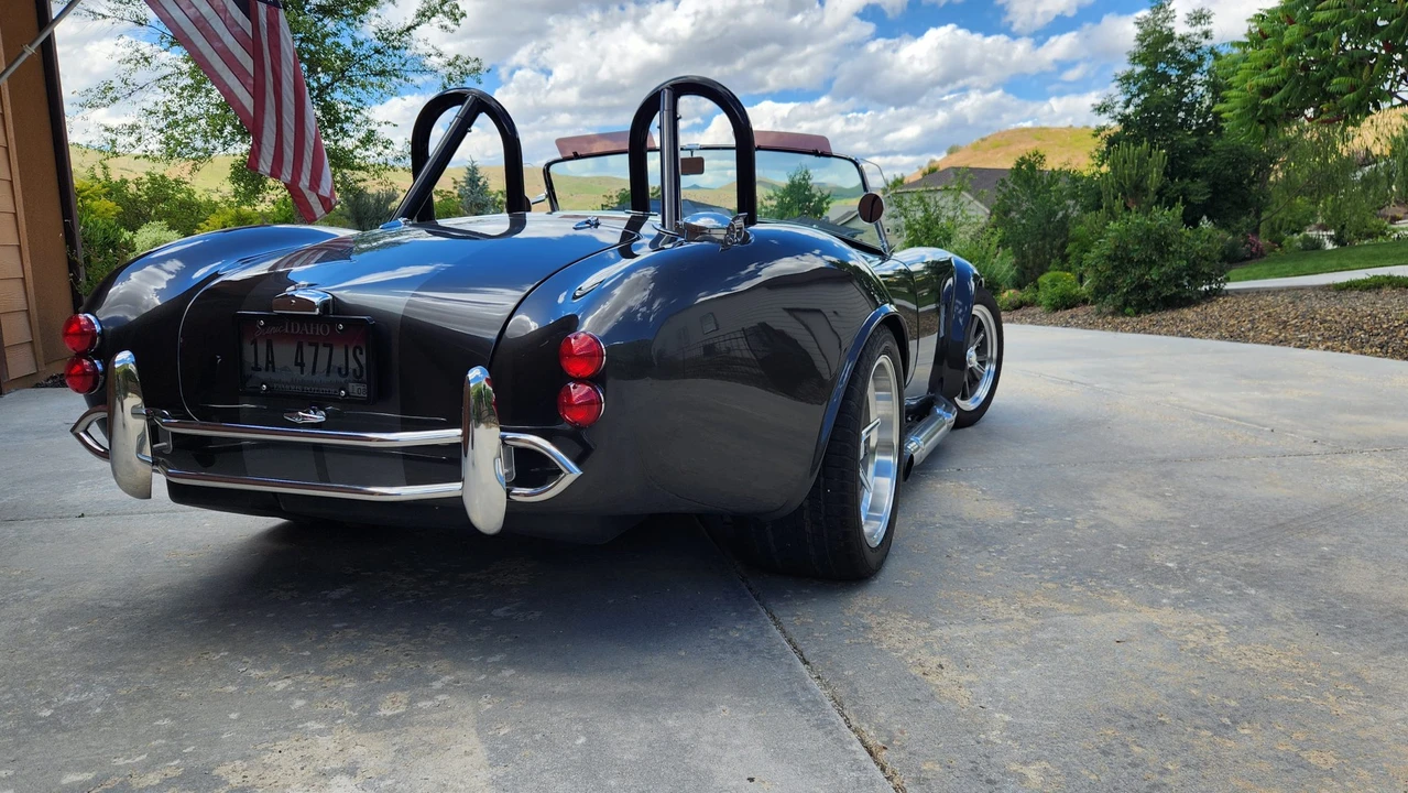 Shelby Cobra Replica - Image 31 of 31