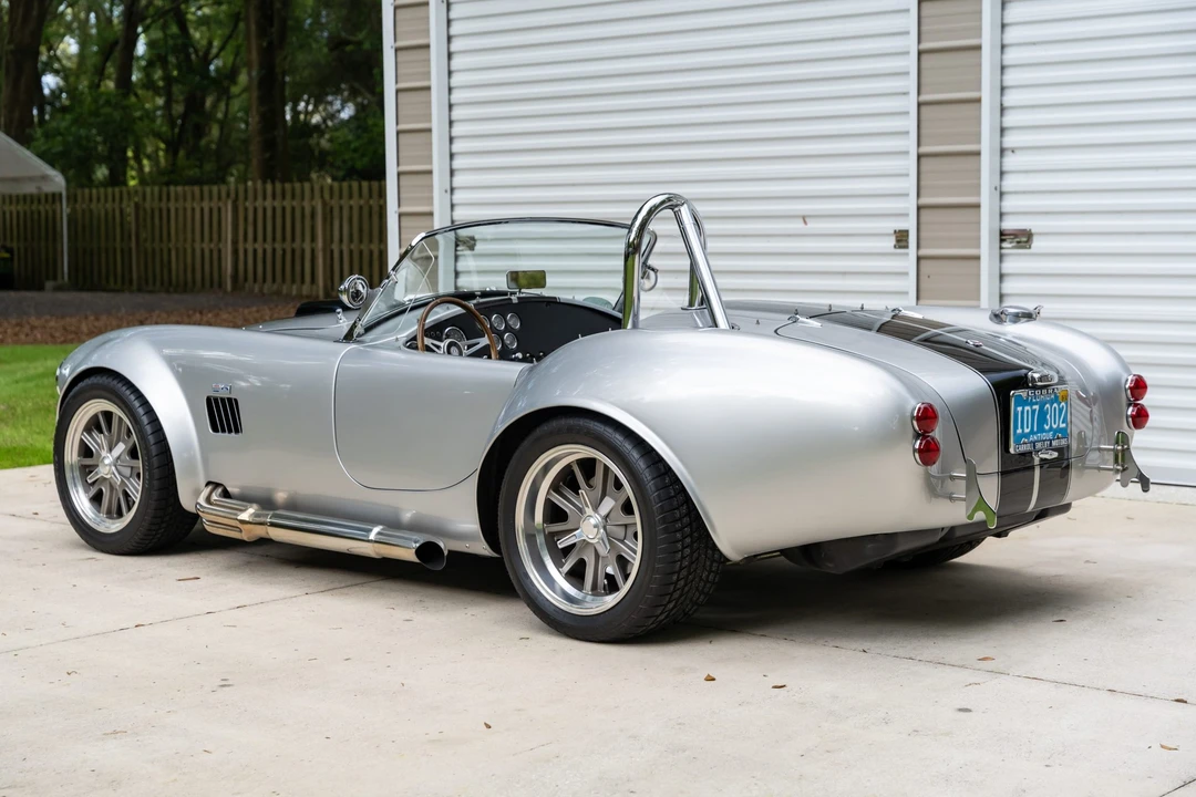 Shelby Cobra Replica - Image 5 of 31