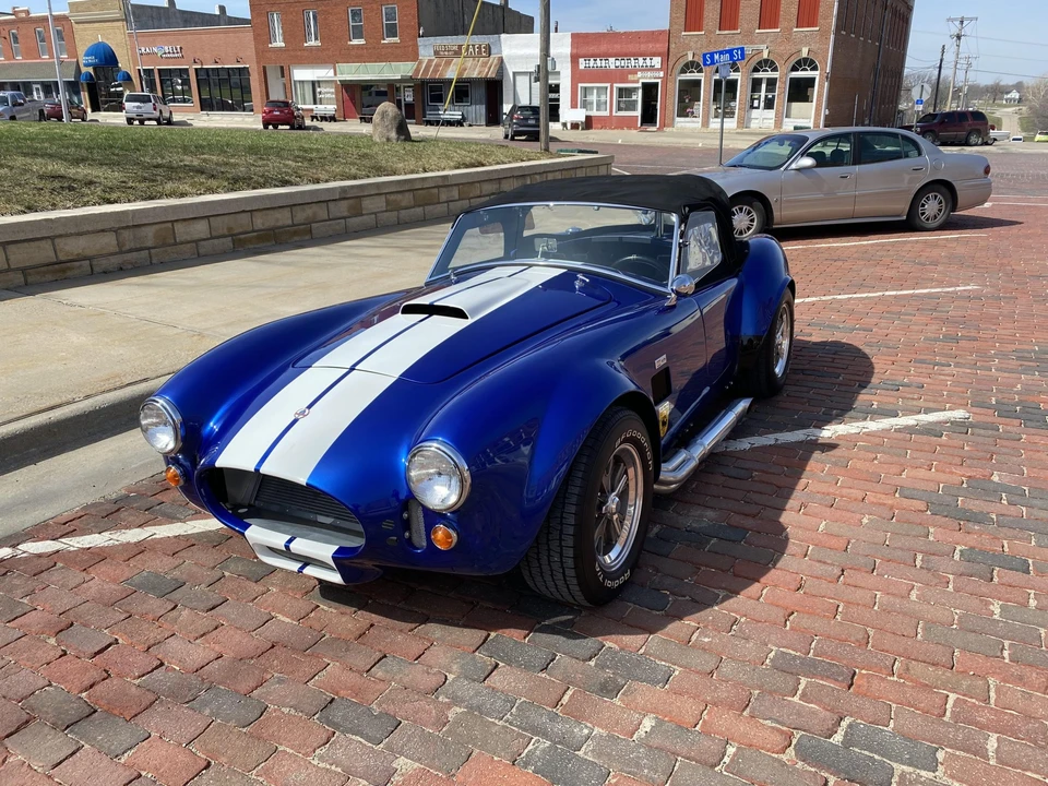 Shelby Cobra Replica - Image 17 of 31