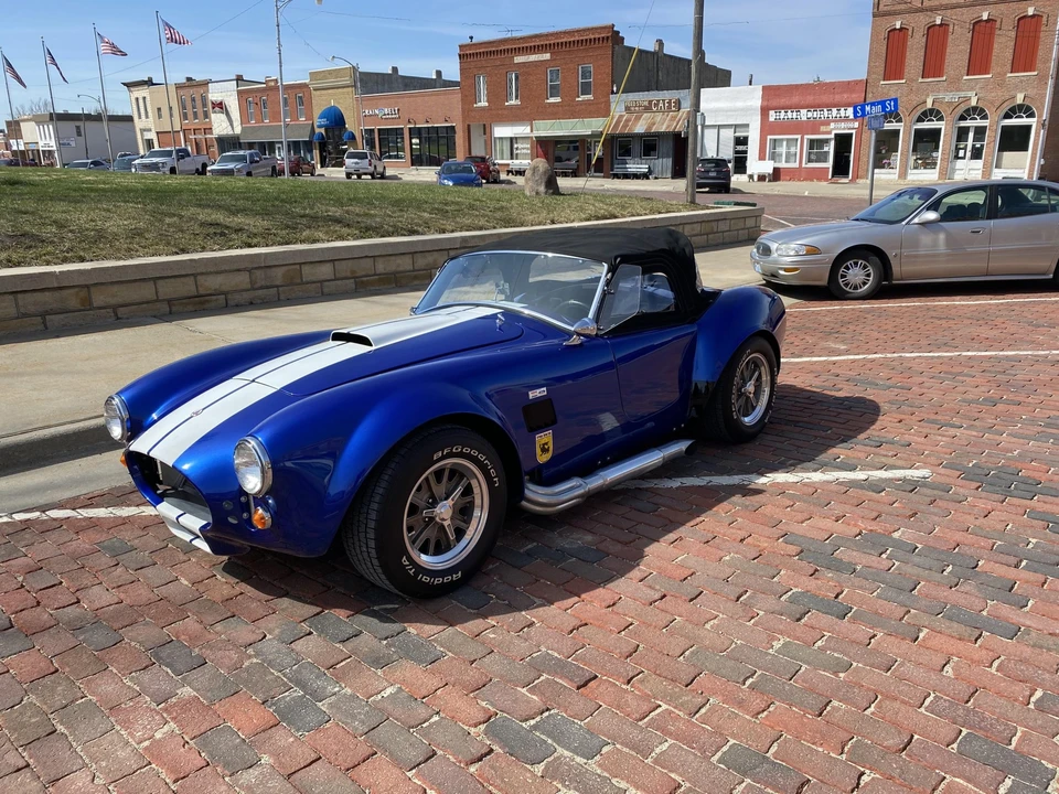 Shelby Cobra Replica - Image 18 of 31