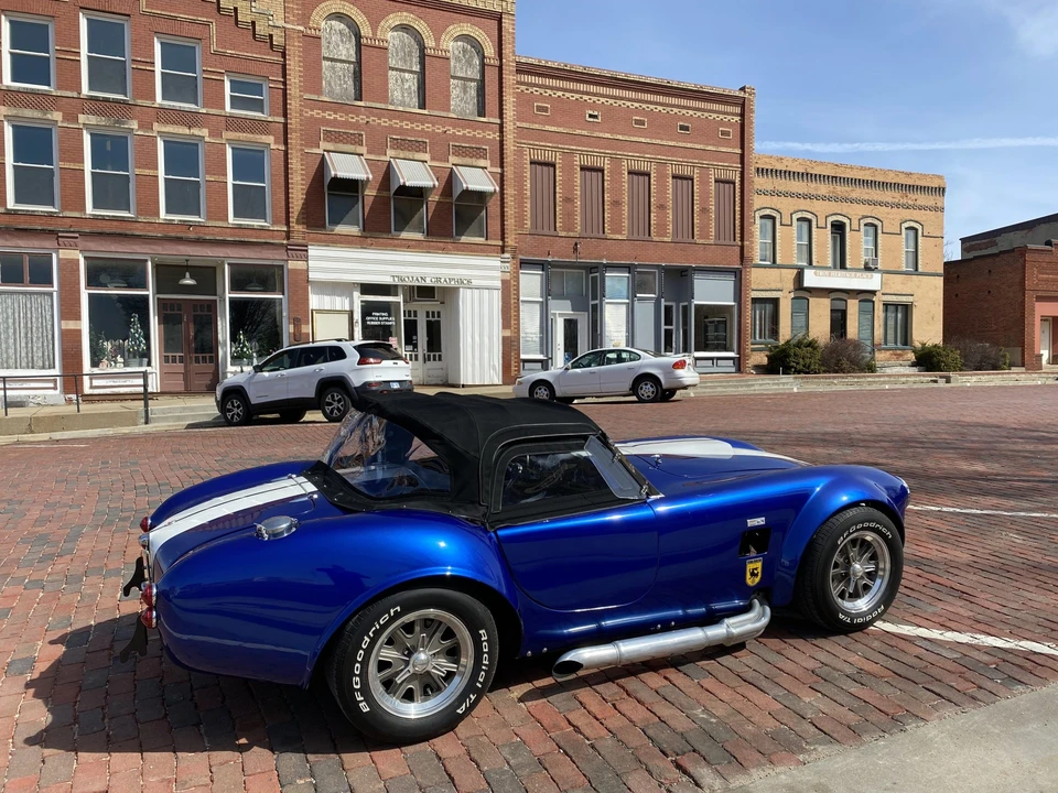 Shelby Cobra Replica - Image 25 of 31