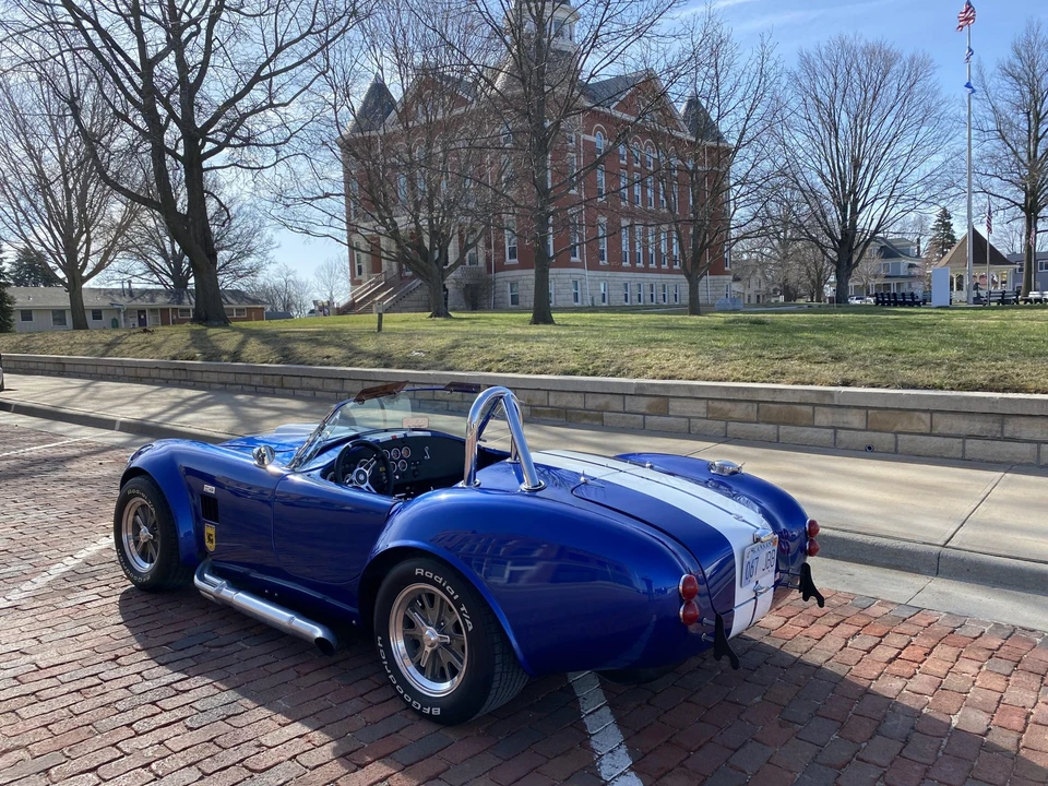 Shelby Cobra Replica - Image 7 of 31