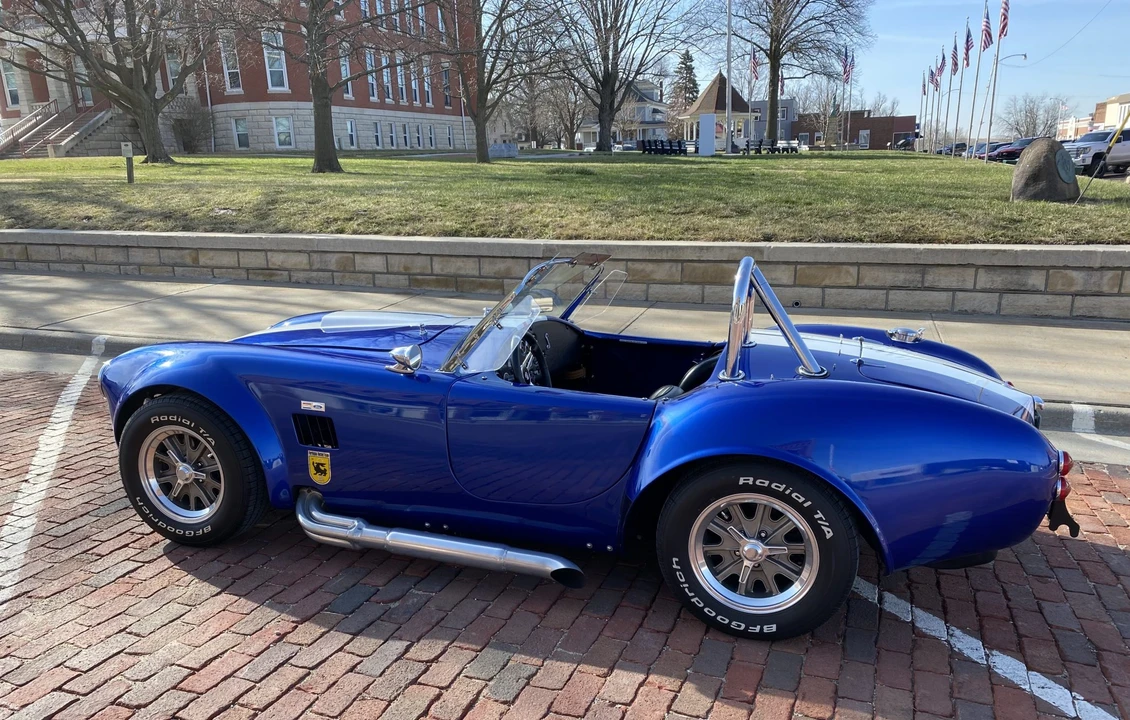 Shelby Cobra Replica - Image 6 of 31