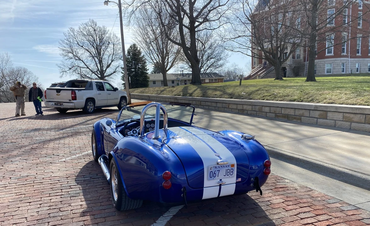 Shelby Cobra Replica - Image 8 of 31