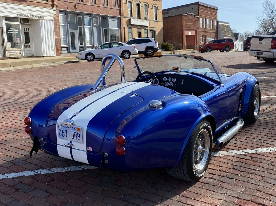 Shelby Cobra Replica - Image 10 of 31