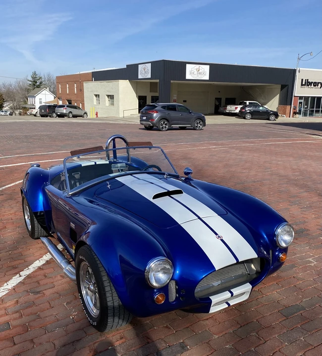 Shelby Cobra Replica - Image 15 of 31
