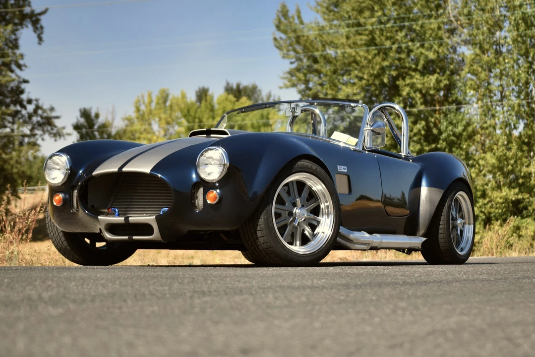 Shelby Cobra Replica - Image 8 of 31