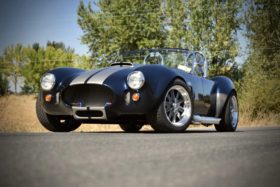 Shelby Cobra Replica - Image 6 of 31