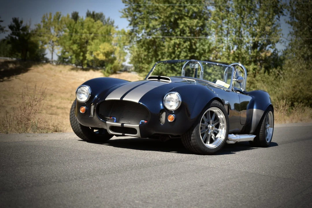 Shelby Cobra Replica - Image 5 of 31