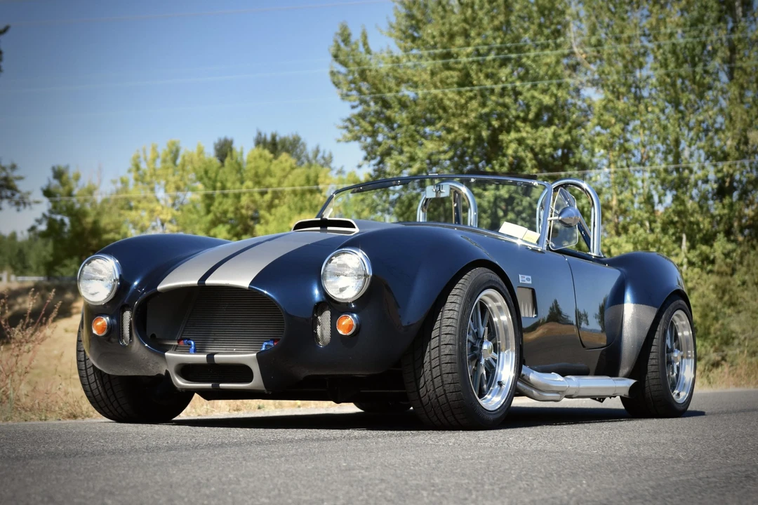 Shelby Cobra Replica - Image 4 of 31