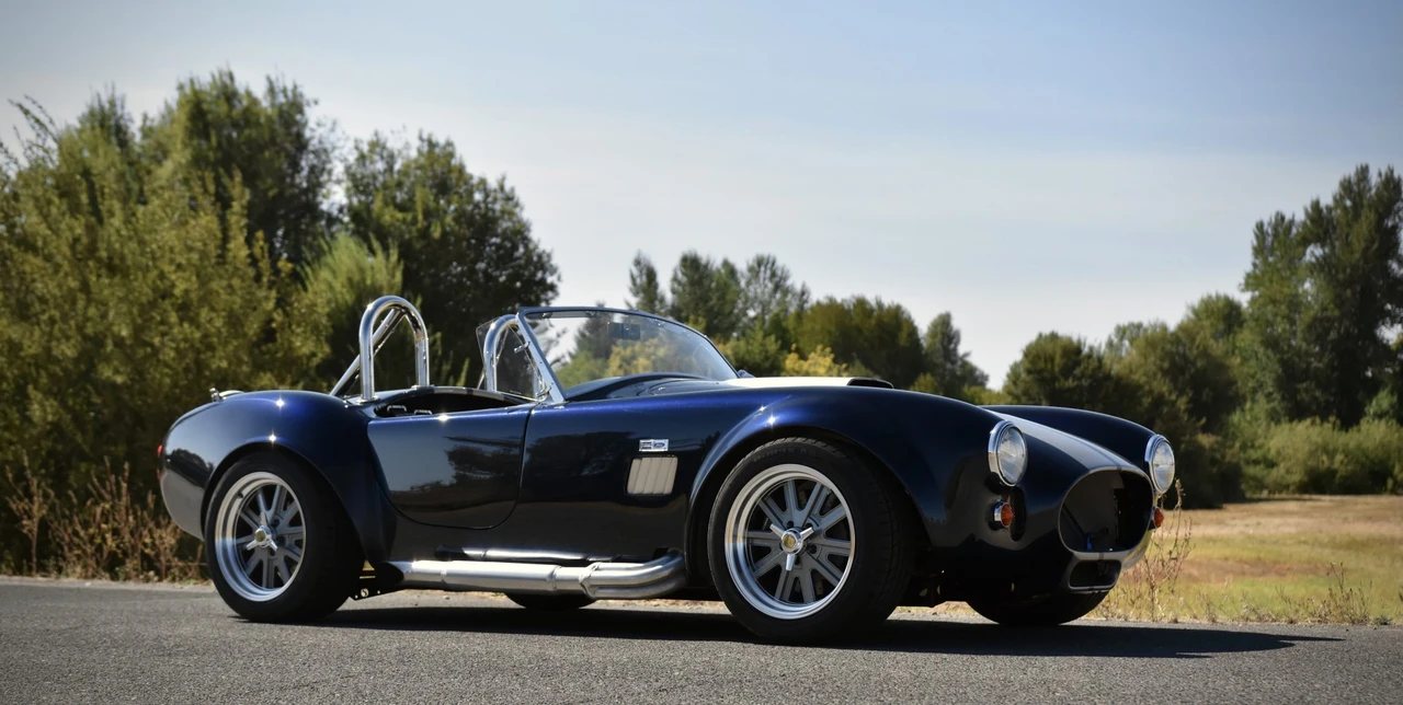 Shelby Cobra Replica - Image 22 of 31