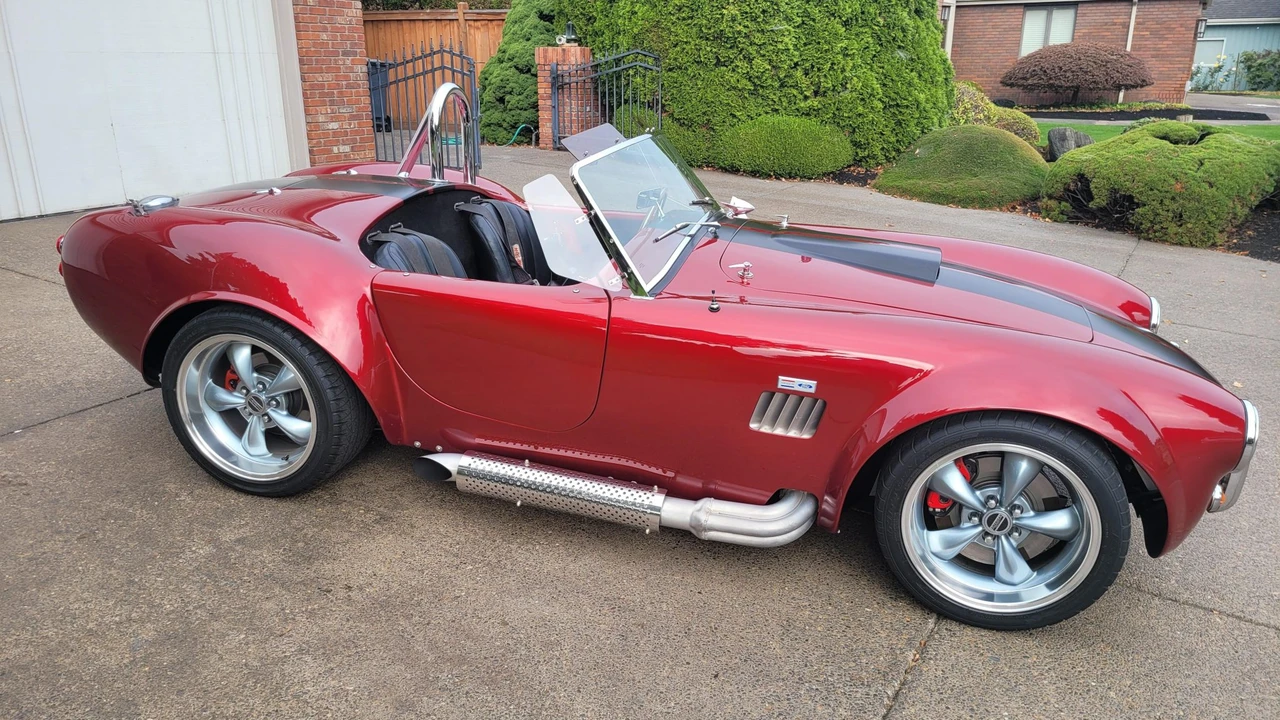 Shelby Cobra Replica - Image 18 of 31