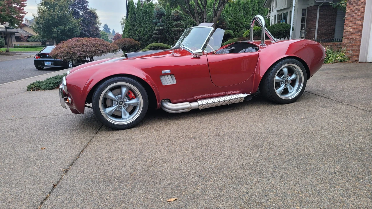Shelby Cobra Replica - Image 6 of 31