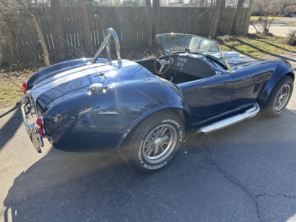 Shelby Cobra Replica - Image 9 of 31