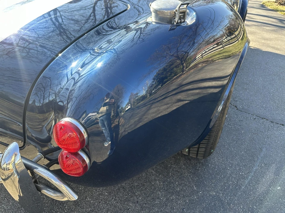 Shelby Cobra Replica - Image 29 of 31