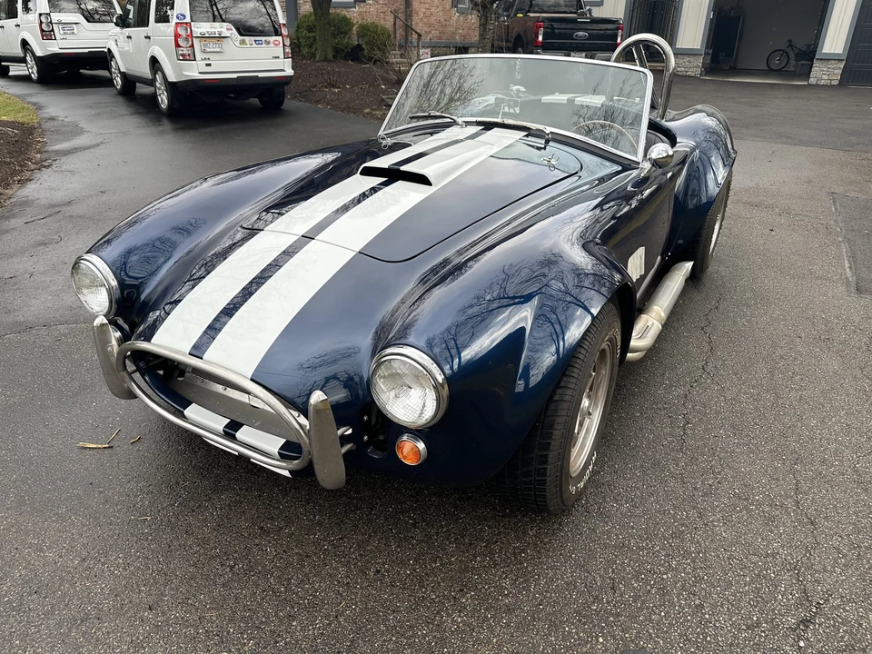 Shelby Cobra Replica - Image 2 of 31
