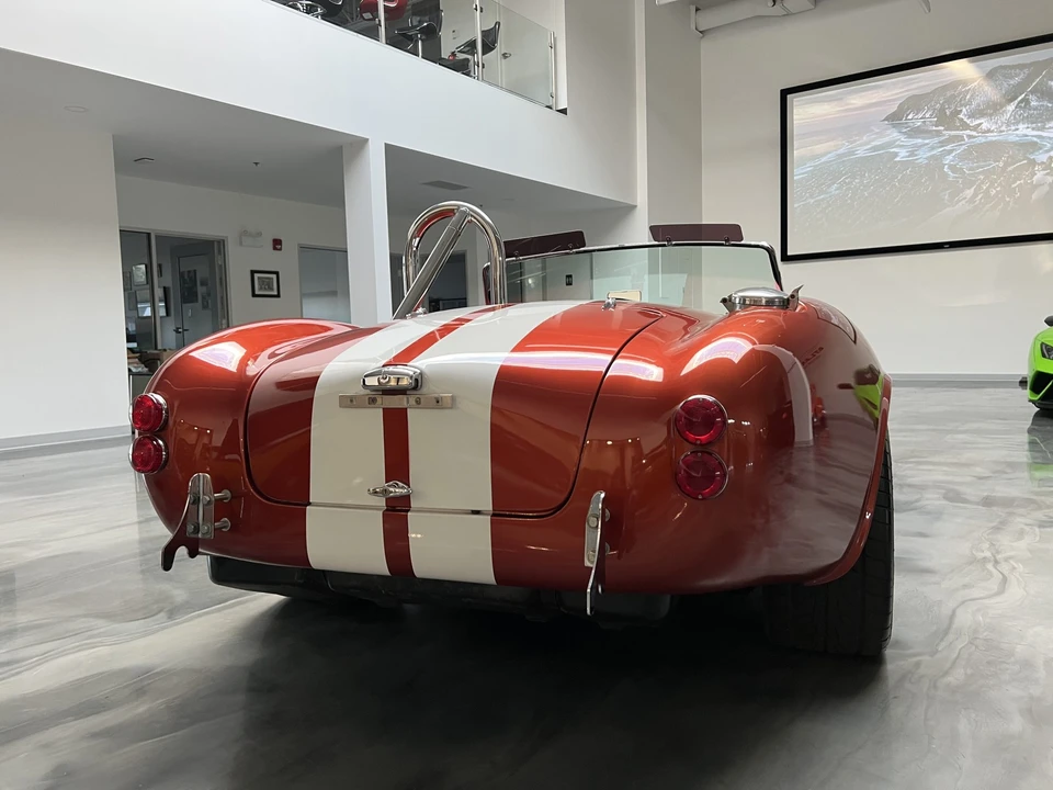 Shelby Cobra Replica - Image 17 of 31