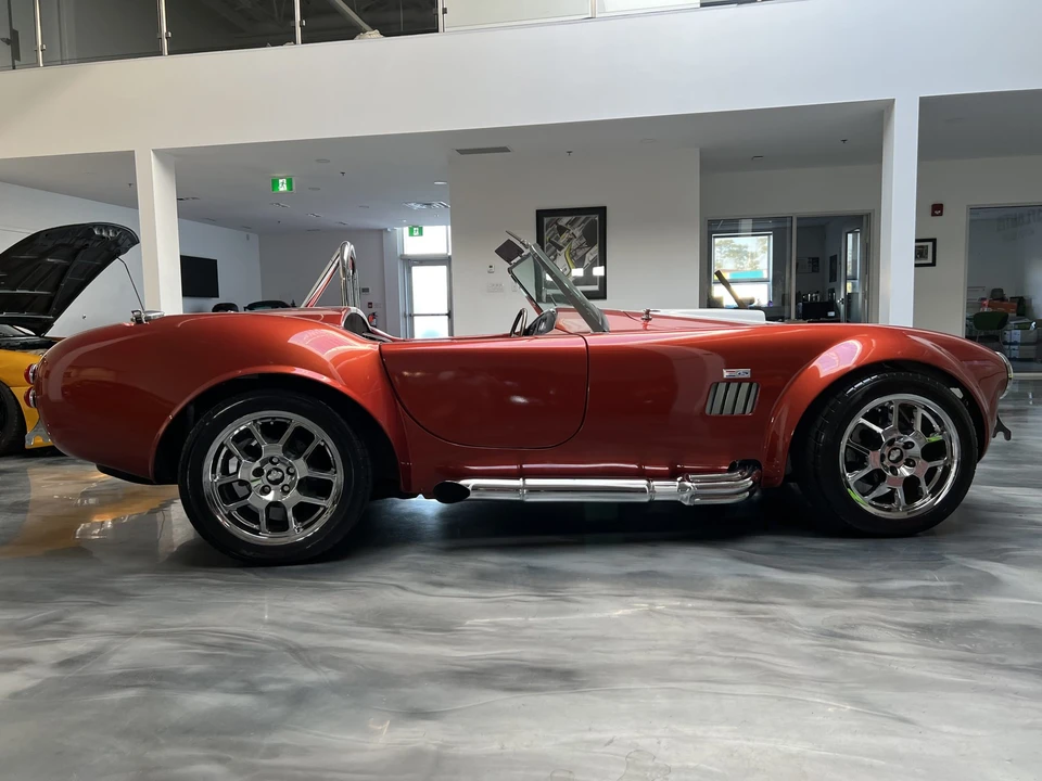Shelby Cobra Replica - Image 22 of 31