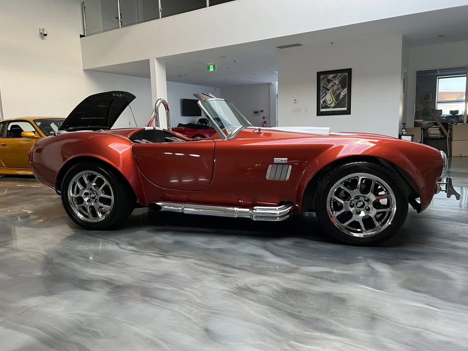 Shelby Cobra Replica - Image 23 of 31