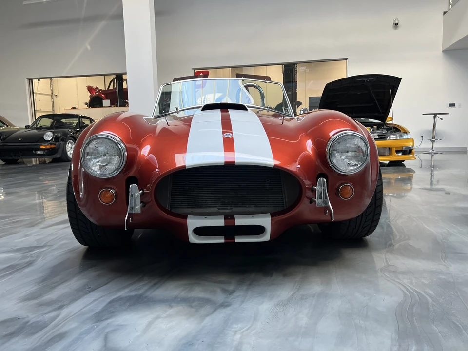 Shelby Cobra Replica - Image 27 of 31