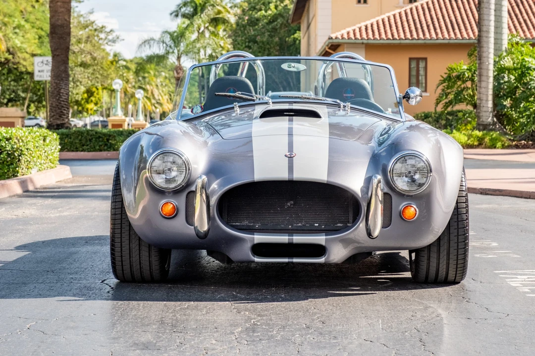Shelby Cobra Replica - Image 2 of 31