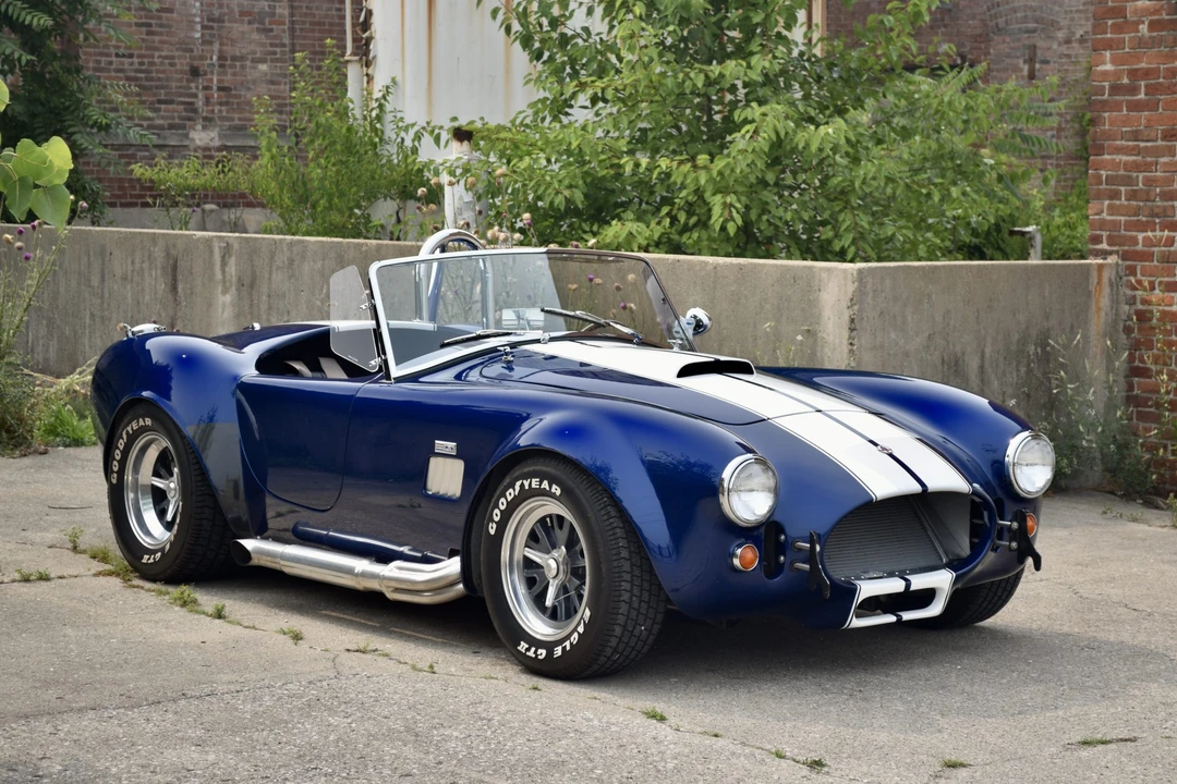 Shelby Cobra Replica - Image 5 of 31