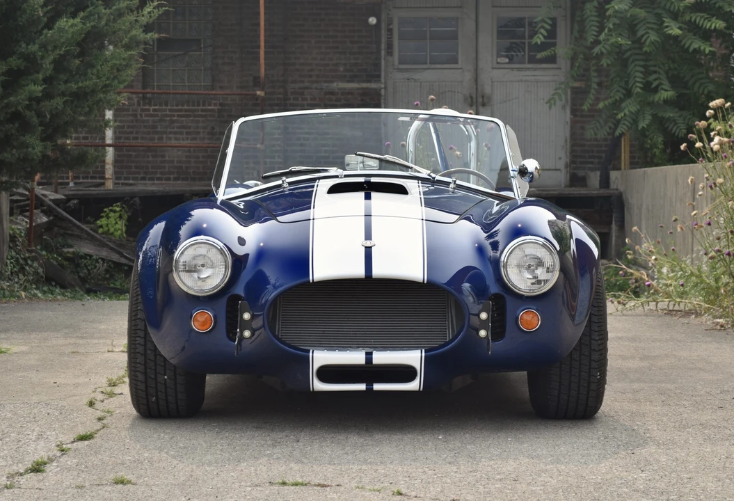 Shelby Cobra Replica - Image 3 of 31