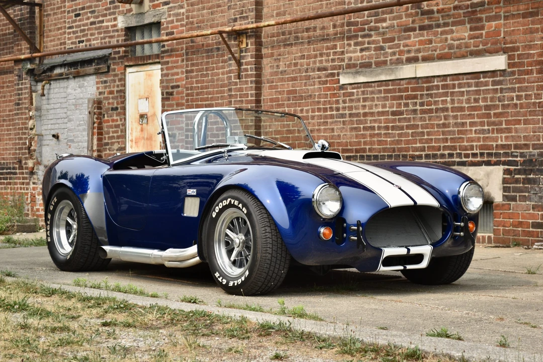Shelby Cobra Replica - Image 16 of 31