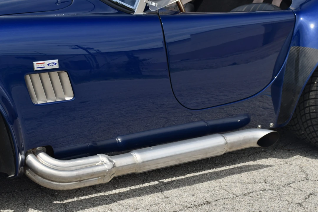Shelby Cobra Replica - Image 27 of 31